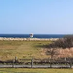 Surf Shack 2 - Mit Gemeinschaftsbad, Blick Auf Den Deich, Gemeinschaftsgarten Und Wlan, 200m Zum Strand, Parkplatz, Promenade In 10 Minuten Erreichbar Appartamento