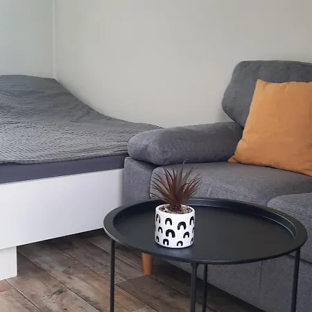Surf Shack 2 - Mit Gemeinschaftsbad, Blick Auf Den Deich, Gemeinschaftsgarten Und Wlan, 200m Zum Strand, Parkplatz, Promenade In 10 Minuten Erreichbar * Dahme (Schleswig-Holstein)